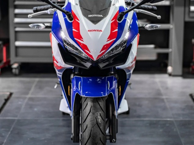 Discount 2022 White Red Blue Honda CBR400R Motorcycle Fairing Canada