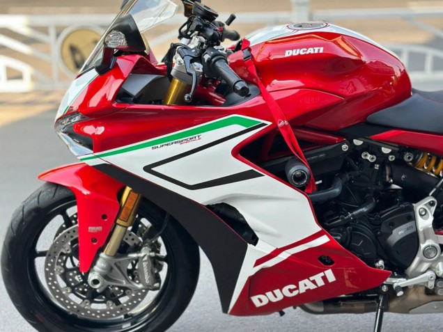 Discount 2017-2022 White Red Black Green Ducati Supersport 939/939S Motorcycle Fairings Canada