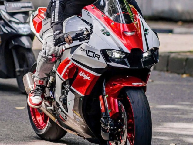 Discount 2021-2025 White Red Black Kawasaki ZX10R Motorcycle Fairings Canada