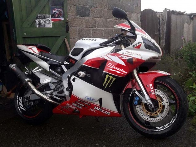 Discount 1998-1999 Red White Black Yellow Monster Milwaukee MAXXIS 11 Yamaha YZF 1000 R1 Motorcycle Fairings Canada