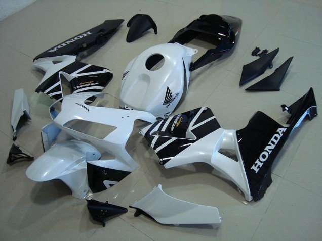 Discount 2003-2004 White Black Honda CBR600RR Motorcycle Fairings Canada Discount 2003-2004 White Black Honda CBR600RR Motorcycle Fairings Canada