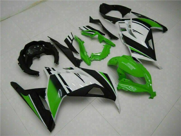Discount 2013-2016 Green Black Silver Kawasaki EX300 Moto Fairings Canada Discount 2013-2016 Green Black Silver Kawasaki EX300 Moto Fairings Canada