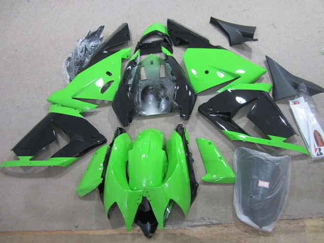 Discount 2003-2005 Black Green Kawasaki ZX10R Moto Fairings Canada Discount 2003-2005 Black Green Kawasaki ZX10R Moto Fairings Canada